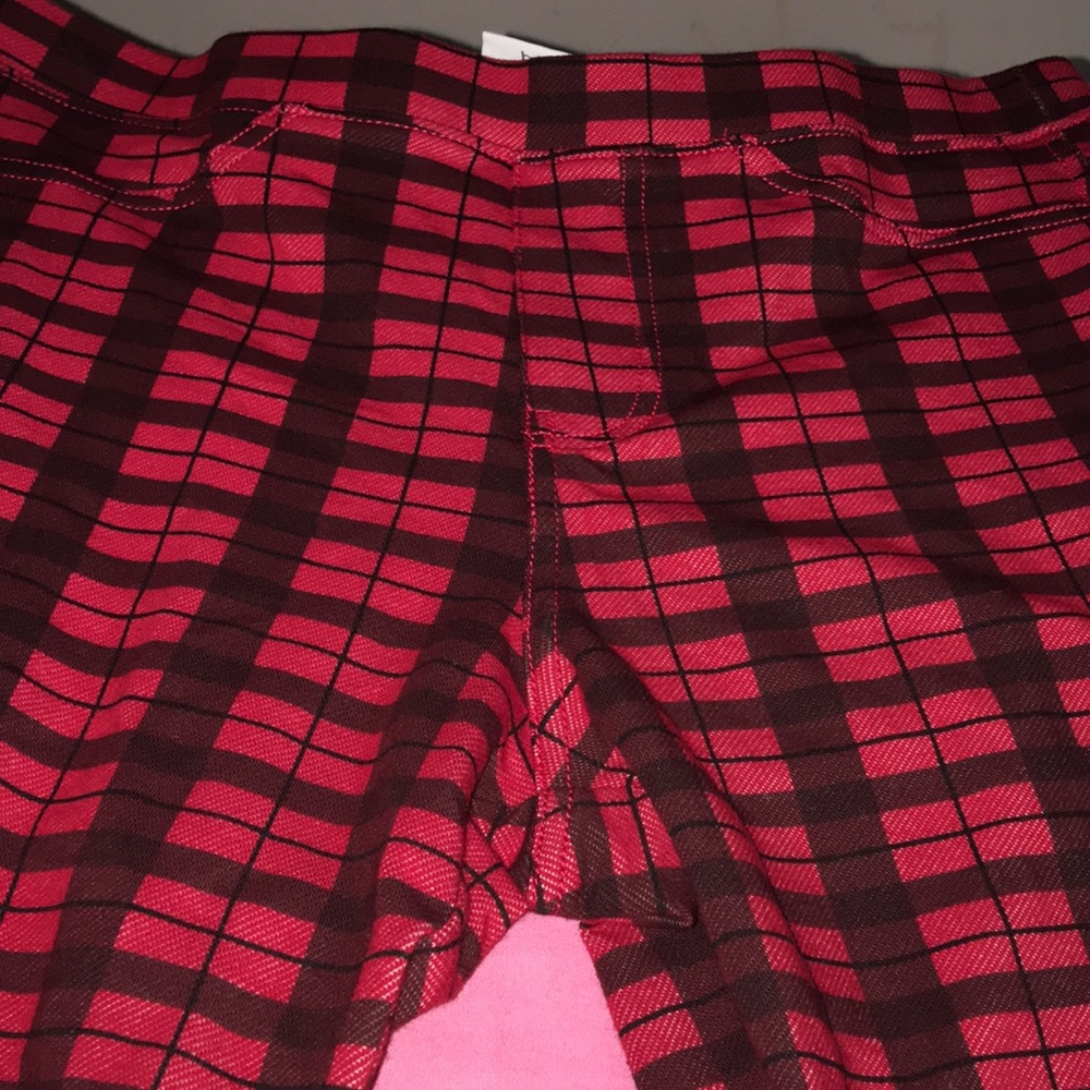 Plaid leggings.
